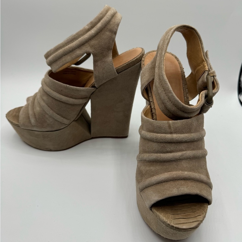 L.A.M.B wedge suede sandal size 5.5 Tan Suede